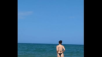 Ngentot Pacar Asia Di Tenda Di Pantai Umum, Gw Masukin Dalem!