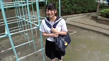 Gadis Jepang Imut Pakai Seragam Digituin Di Hotel