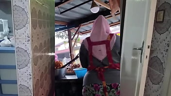 Milf Muslim Indonesia Yang Seksi Dan Berisi