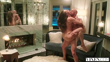 Tori Black Beraksi Liar Dengan Kontol Besar