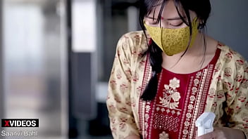 Pembantu Miskin India, Saanvi Bahl Bekerja Di Kantor Sebelum Digituin Bosnya