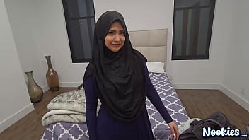 Nookies Hijab Seksi Bareng Maribel (pov)