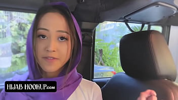 Alexia Anders, Gadis Muslim Yang Menyelundupkan Pacar Untuk Kenikmatan Terlarang Dan Ketahuan Ayah