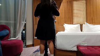 Istri Dari China Bawa Suaminya Ke Guadalajara Untuk Cari Pengalaman Seks