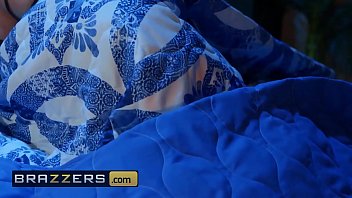 Eliza Ibarra Dan Seth – Feels Good To Be Bad – Brazzers