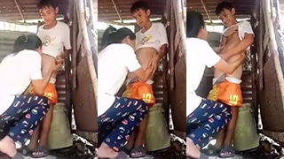 Adik Perempuan Yang Terangsang Mengisap Penis Kakak