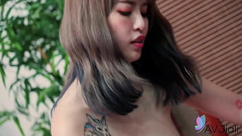 Gadis Tiongkok Nakal Main-main Dengan Pria Gemuk.